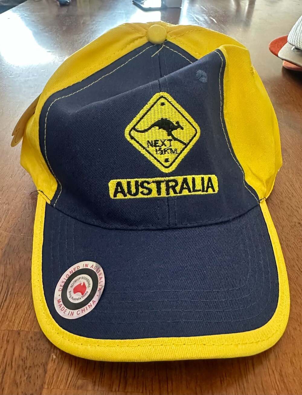 New Boom Up Souvenirs Australia Kangaroo Crossing Next 15KM Baseball Cap Navy an
